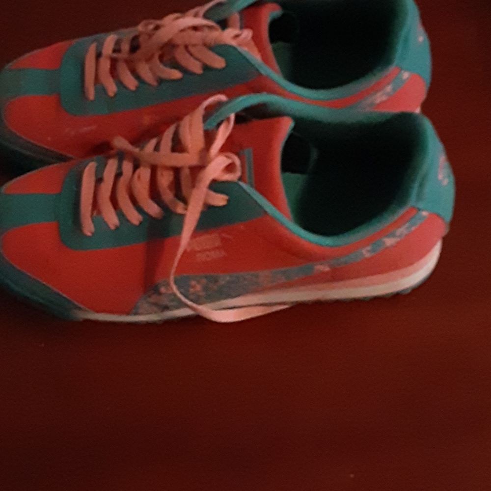 Shoes - Picture 2 of 2